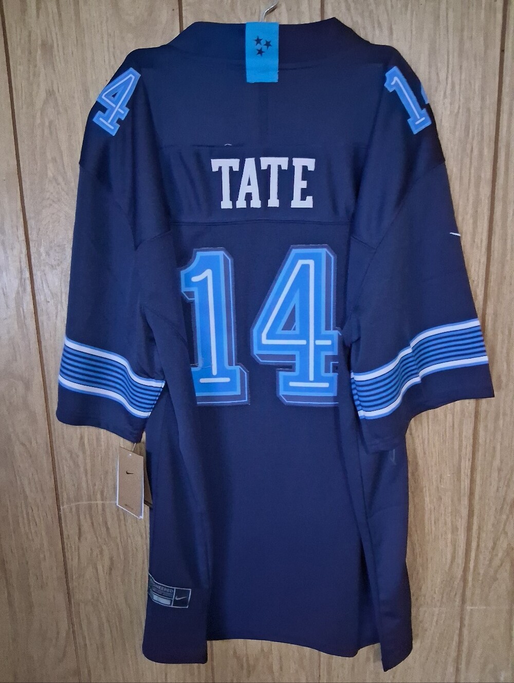 Mystery Sports Card With Carnell Tate Tennessee Titans Fuse Rivalry XXL Jersey